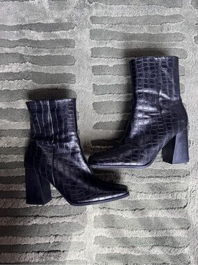 Croc-Embossed Women’s Ankle Boots